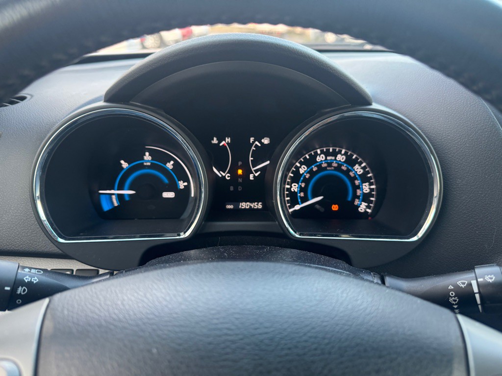 2010 Toyota Highlander Image 14