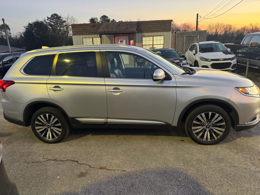 2020 Mitsubishi Outlander Image 7