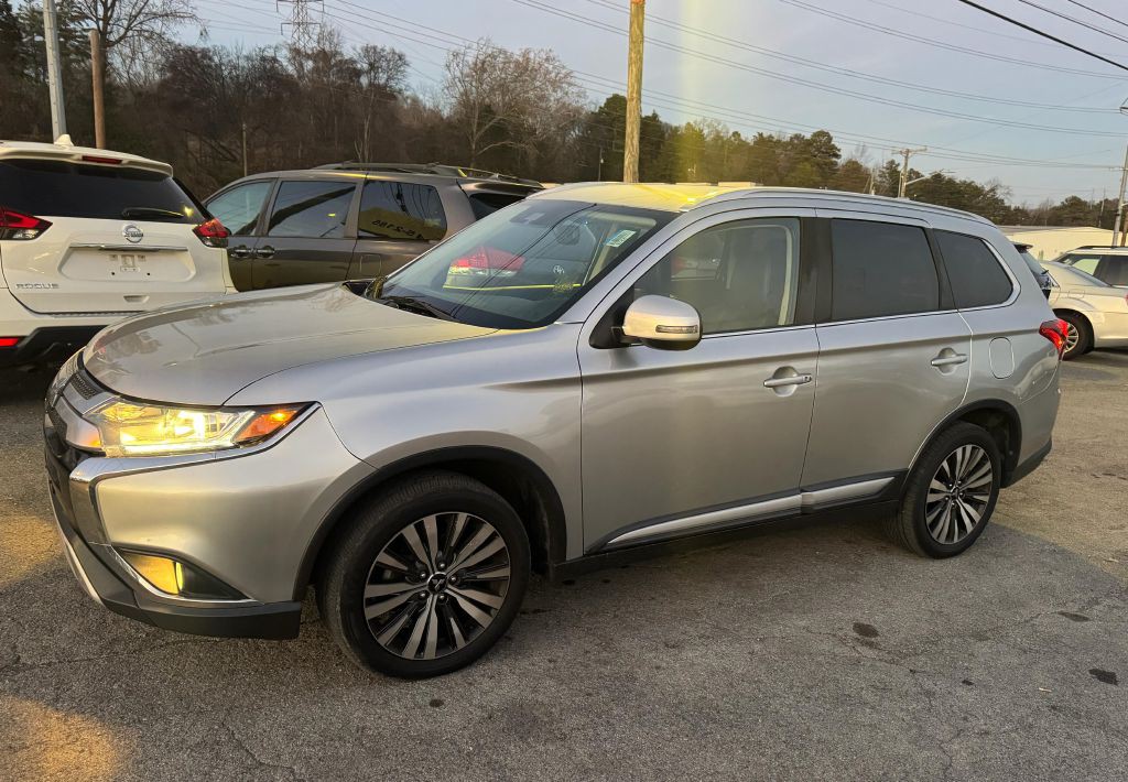 2020 Mitsubishi Outlander Image 8
