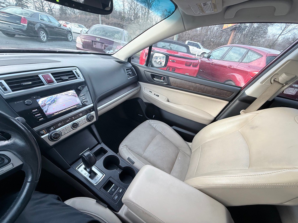 2017 Subaru Outback Image 18