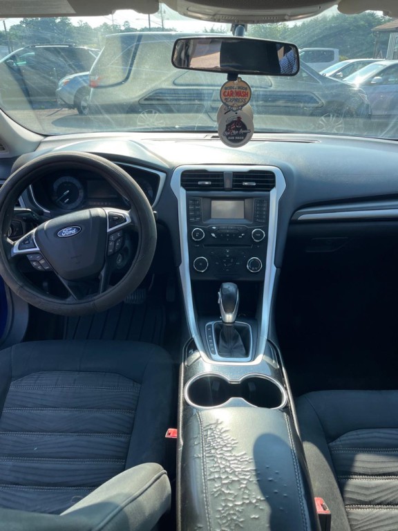 2016 Ford Fusion Image 8