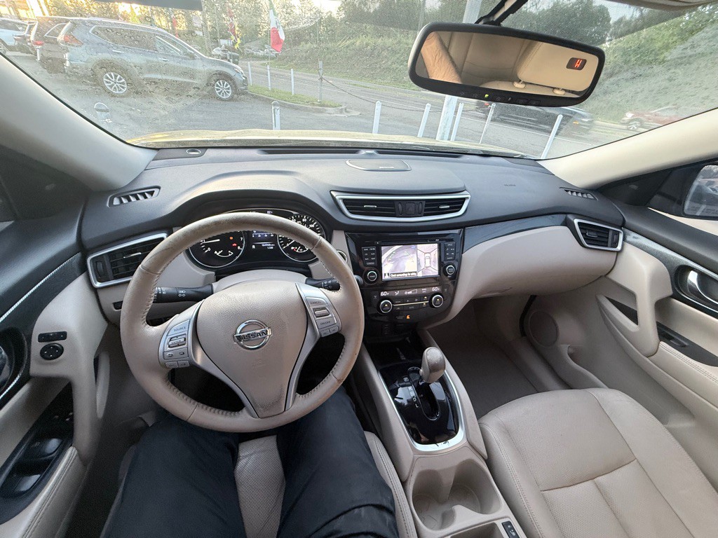 2015 Nissan Rogue Image 11