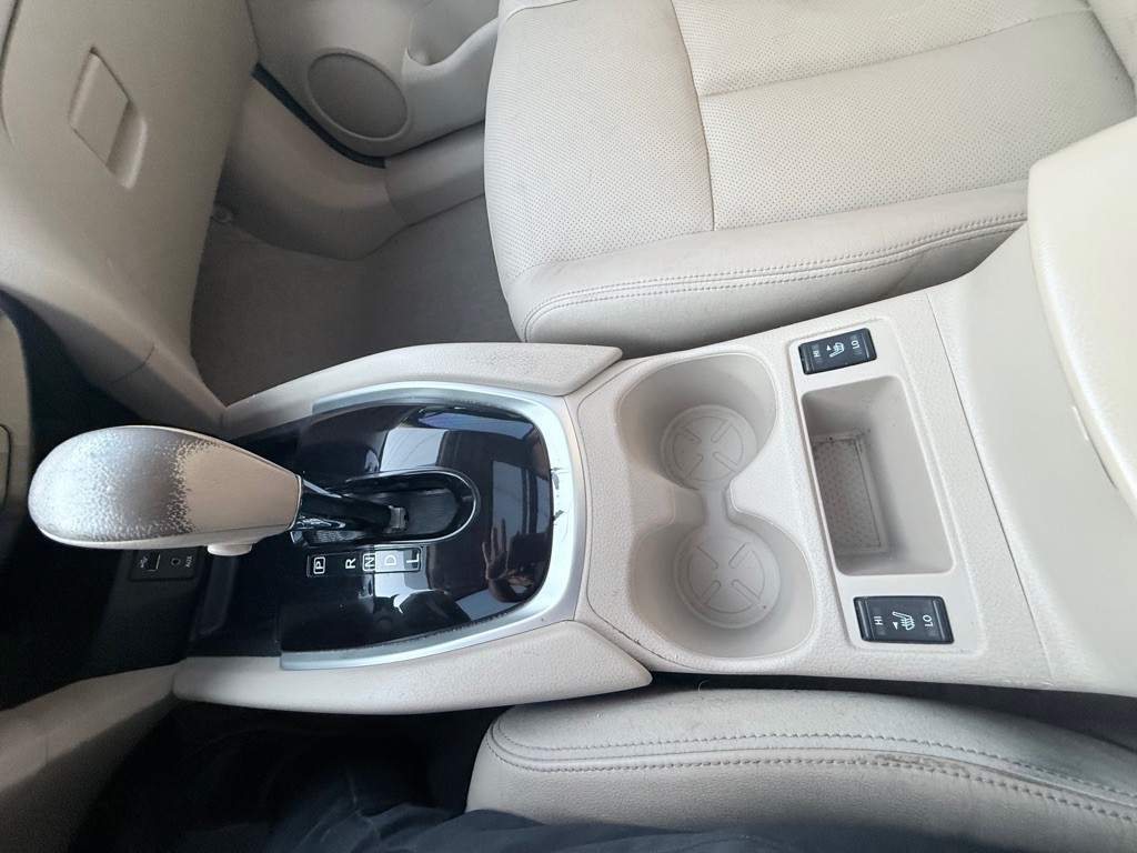 2015 Nissan Rogue Image 13