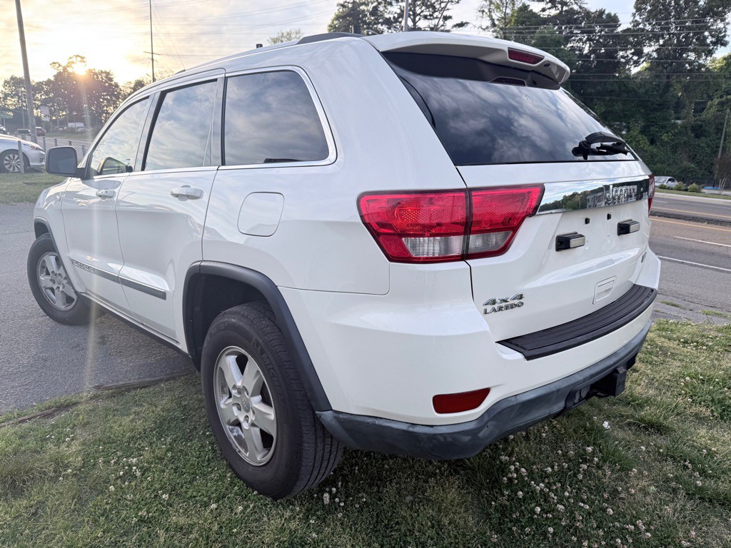 2012 Jeep Grand Cherokee Image 6