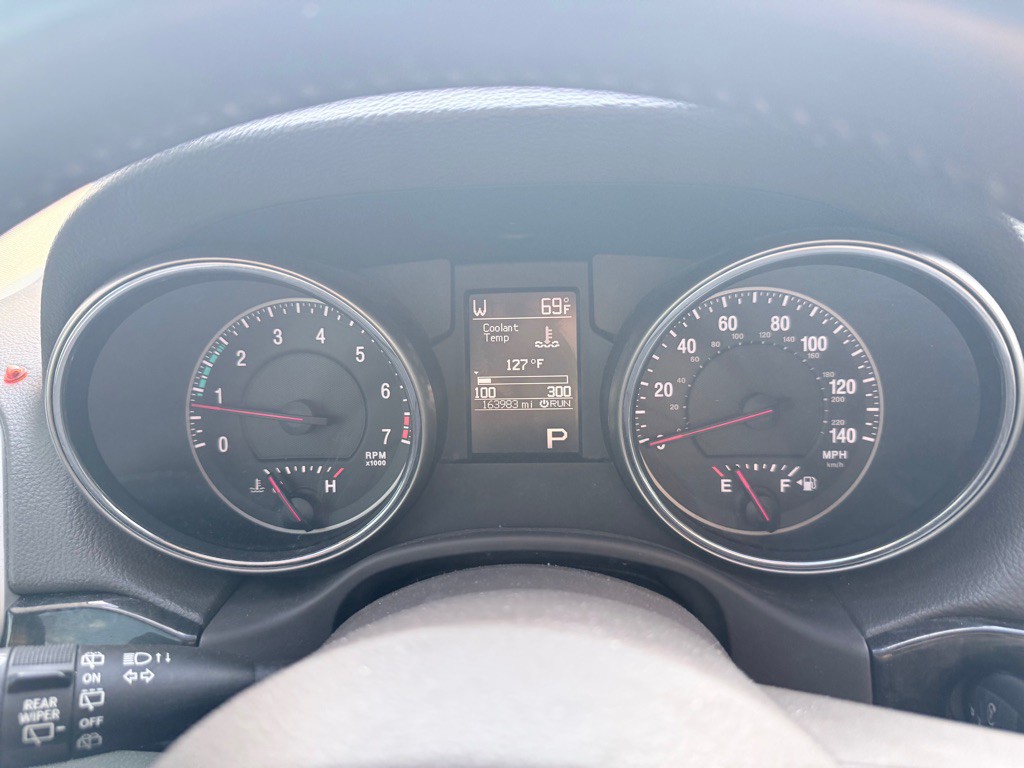 2012 Jeep Grand Cherokee Image 10
