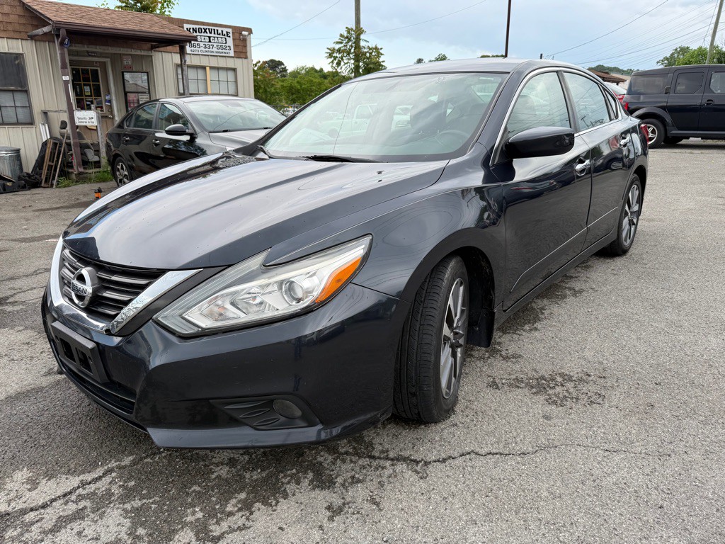2016 Nissan Altima Image 4