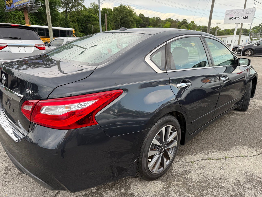 2016 Nissan Altima Image 7