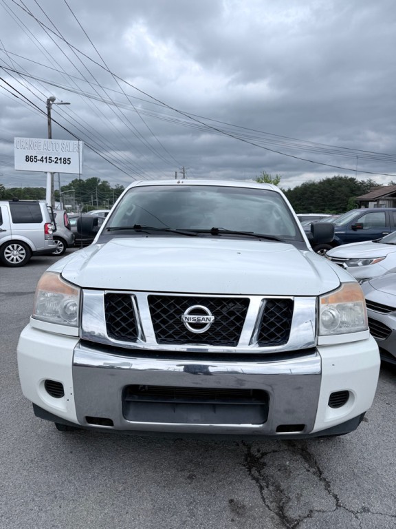 2015 Nissan Titan Image 1