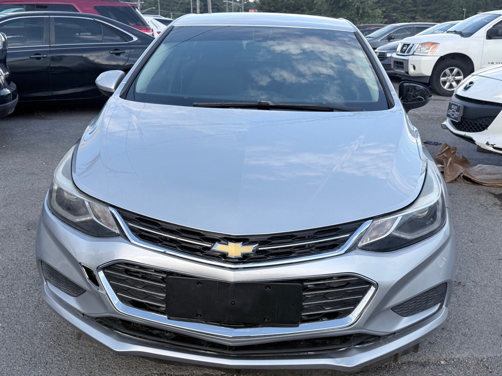 2016 Chevrolet Cruze Image 1