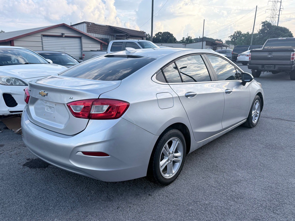 2016 Chevrolet Cruze Image 3