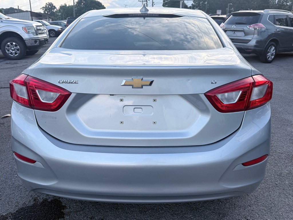 2016 Chevrolet Cruze Image 4