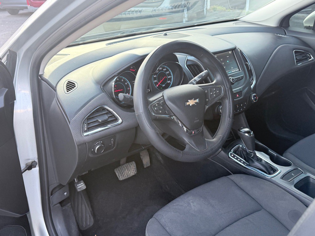 2016 Chevrolet Cruze Image 8