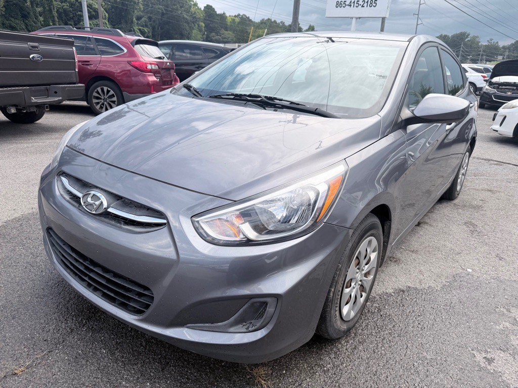2016 Hyundai Accent Image 3