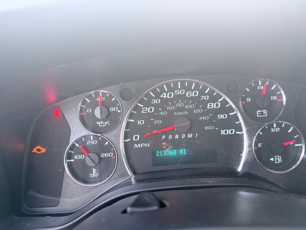 2017 Chevrolet Express Image 13