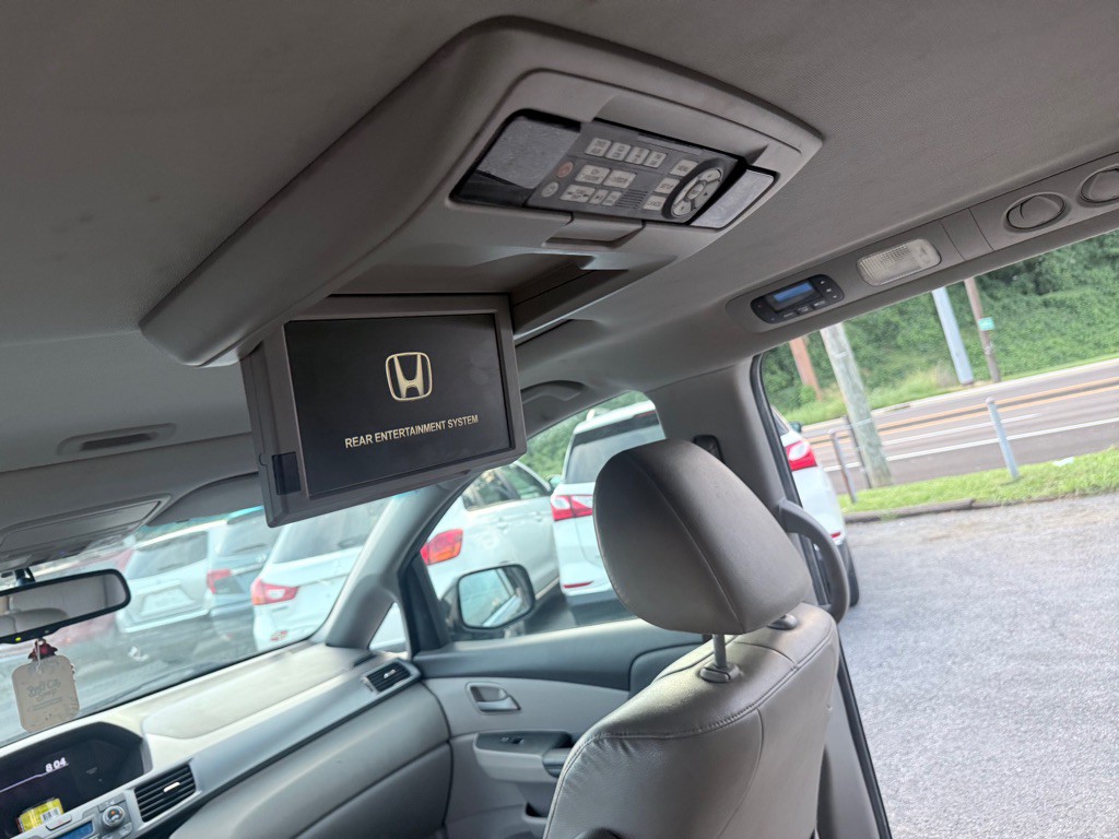 2012 Honda Odyssey Image 9