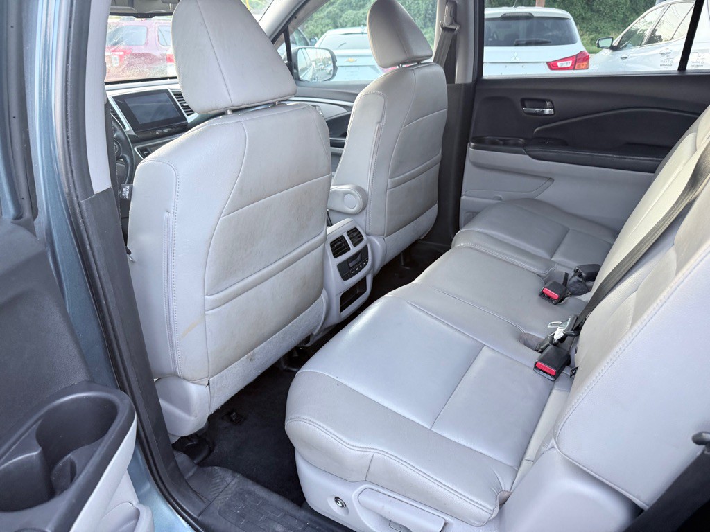 2016 Honda Pilot Image 6