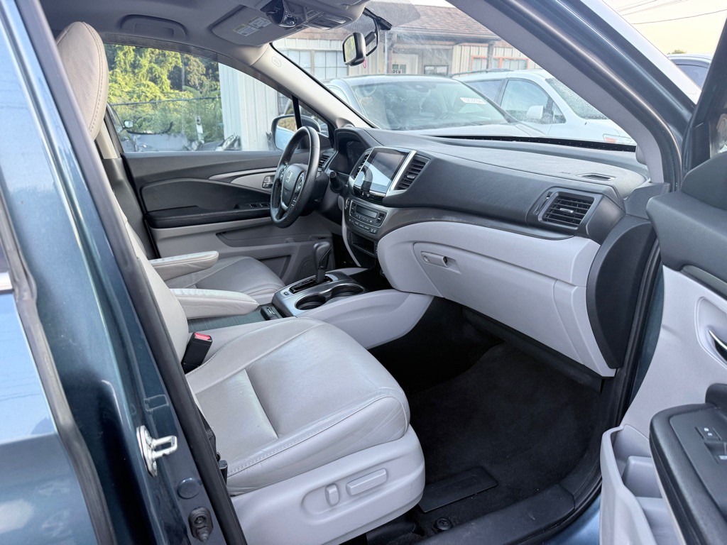 2016 Honda Pilot Image 9