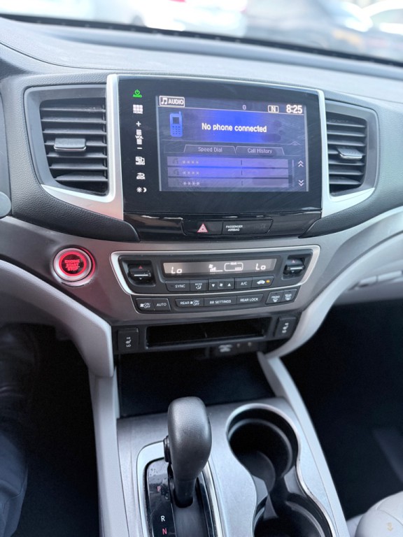 2016 Honda Pilot Image 11