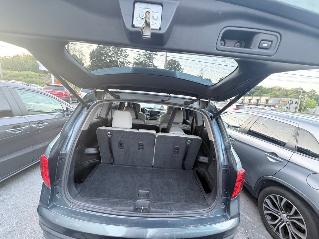 2016 Honda Pilot Image 16