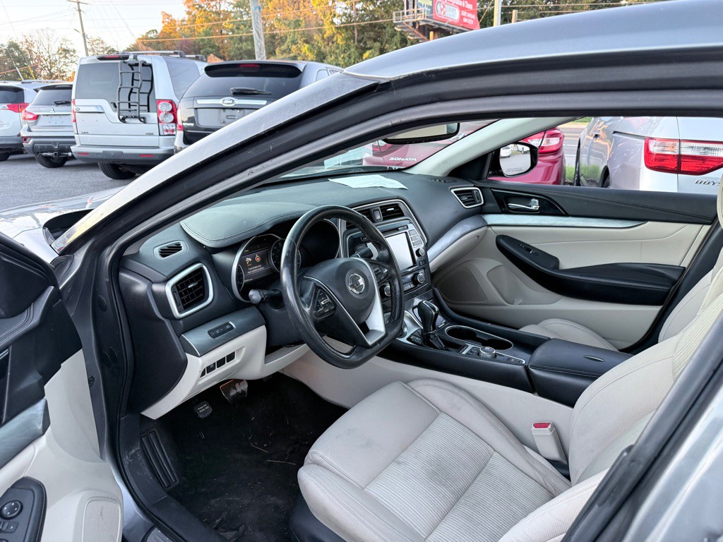 2016 Nissan Maxima Image 7