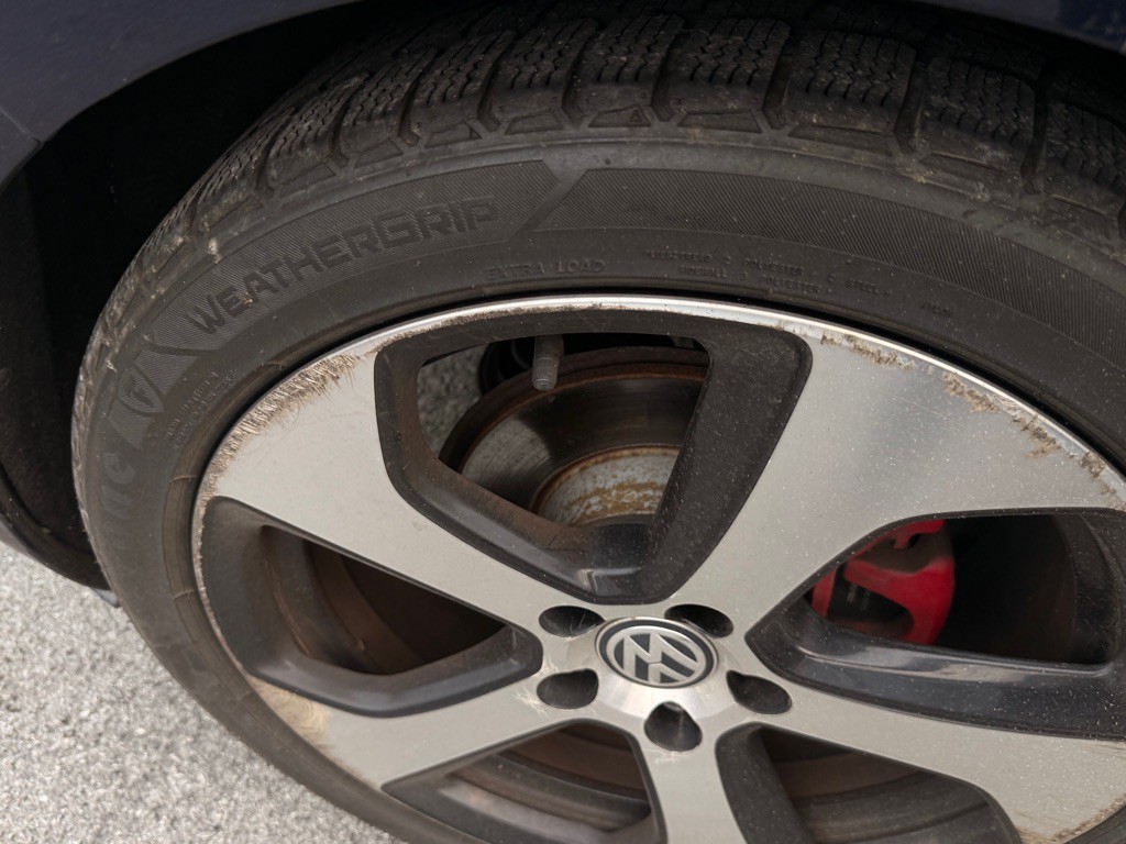 2016 Volkswagen GTI Image 12