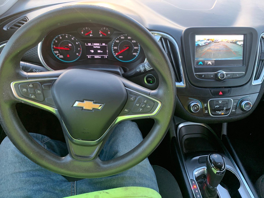 2018 Chevrolet Malibu Image 10