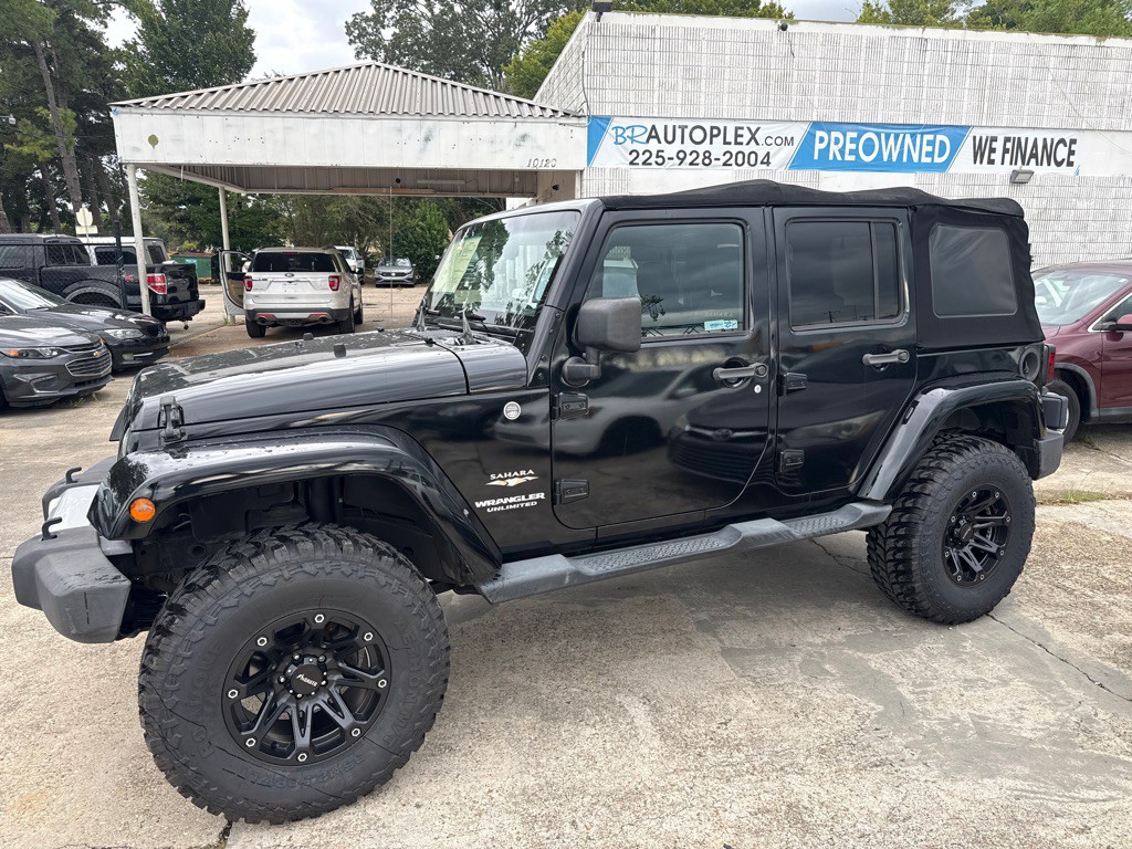 2013 Jeep Wrangler Unlimited Image 1