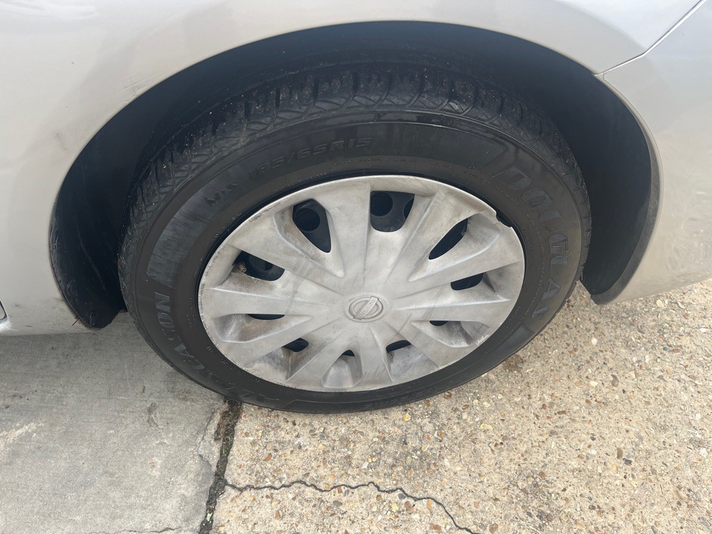 2019 Nissan Versa Image 27