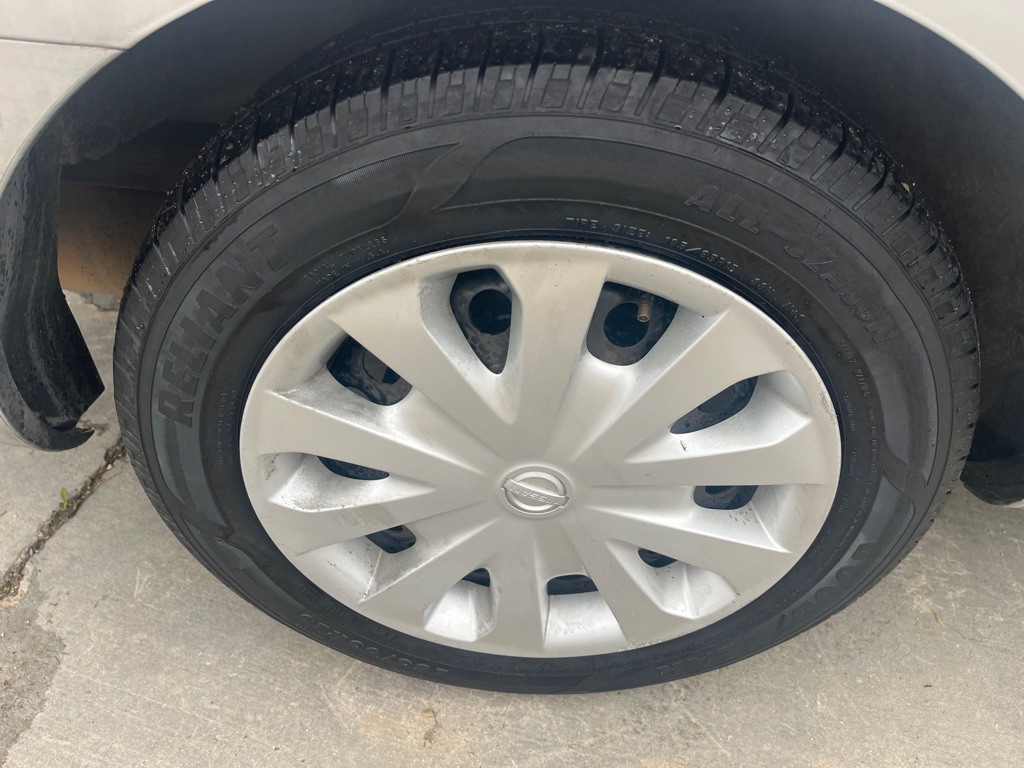 2019 Nissan Versa Image 28