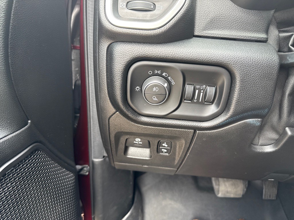 2019 RAM 1500 Image 17