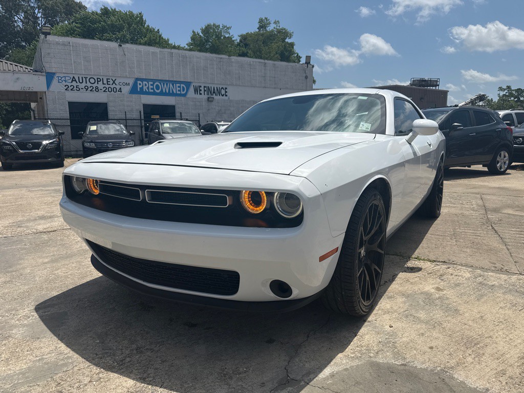 2019 Dodge Challenger Image 2