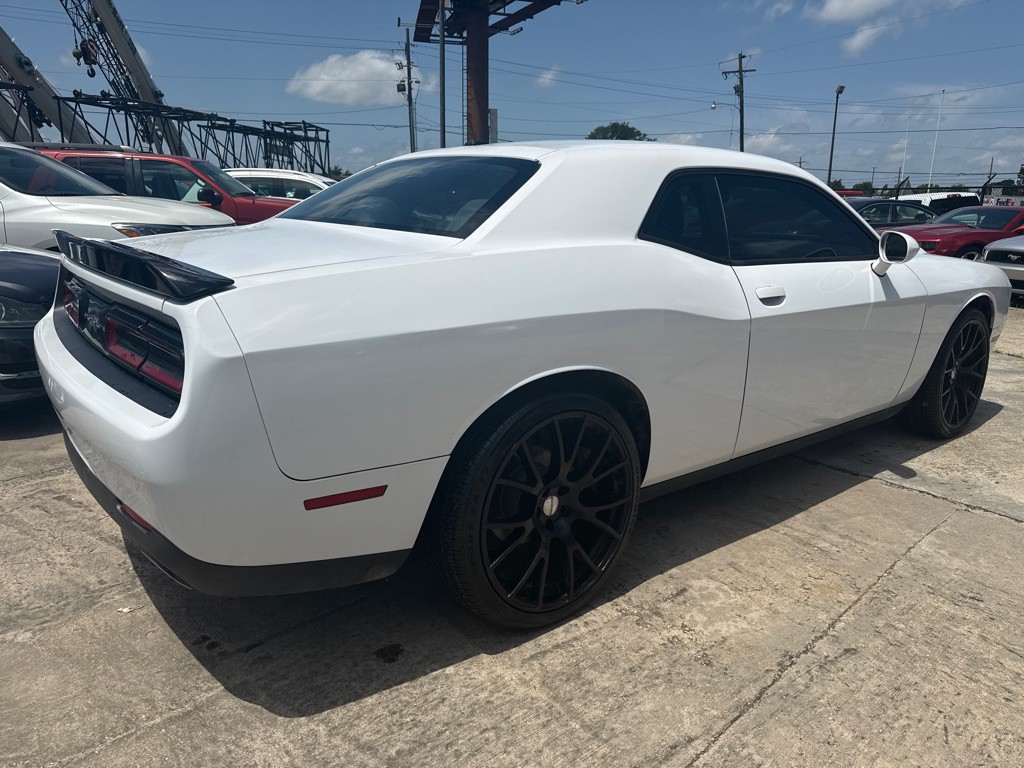 2019 Dodge Challenger Image 6