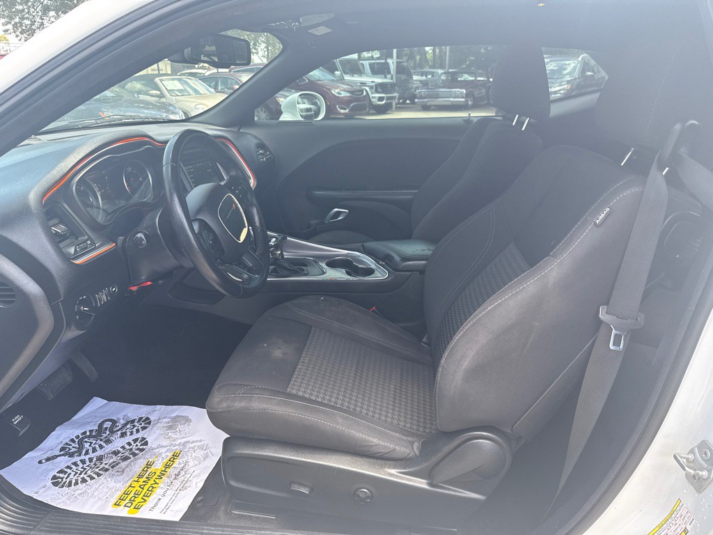 2019 Dodge Challenger Image 10