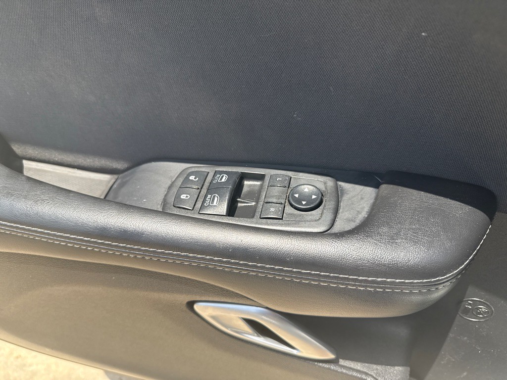 2019 Dodge Challenger Image 19