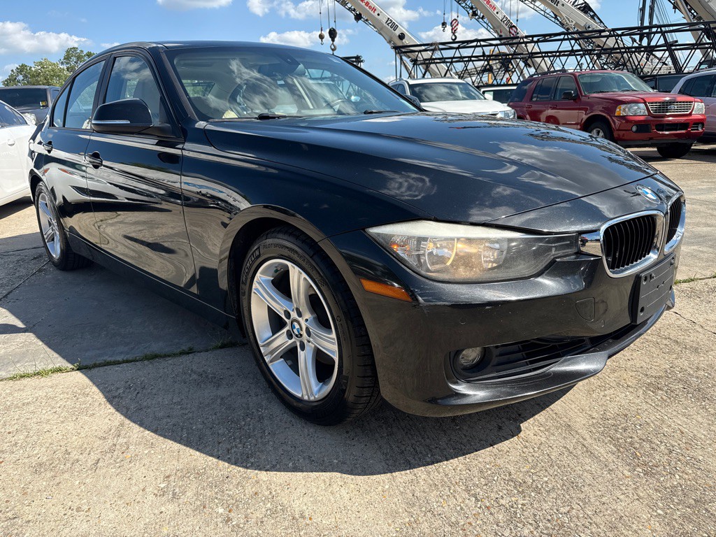 2013 BMW 3 Series Image 4