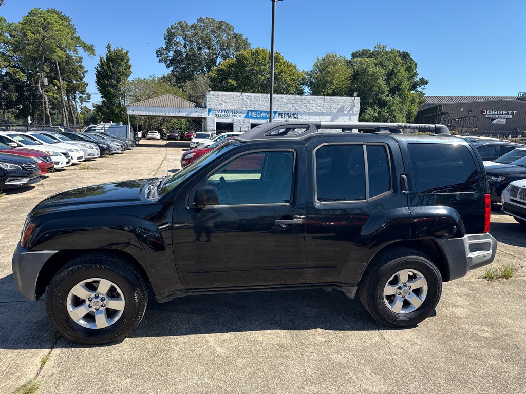 2010 Nissan Xterra Image 1