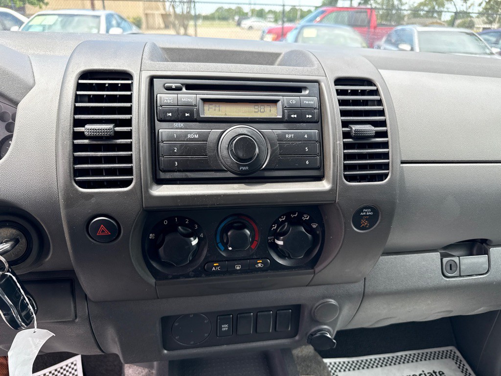 2010 Nissan Xterra Image 13