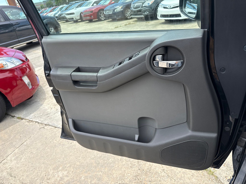 2010 Nissan Xterra Image 18