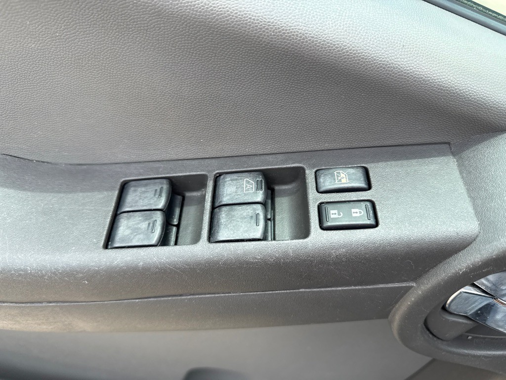 2010 Nissan Xterra Image 19