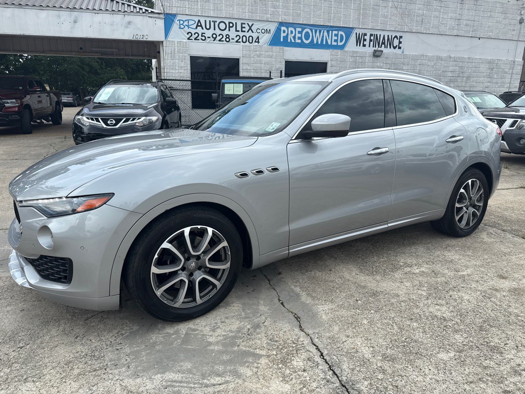 2017 Maserati Levante Image 1