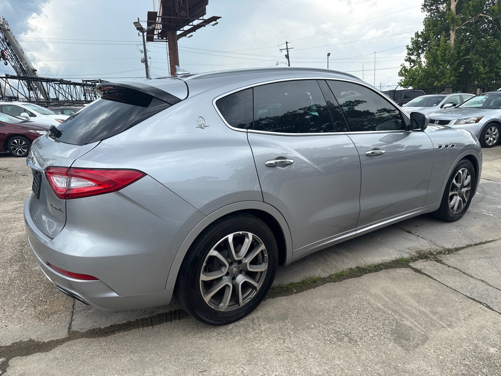 2017 Maserati Levante Image 6