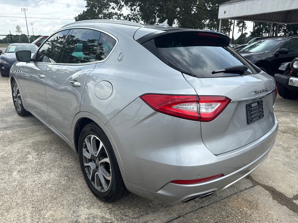 2017 Maserati Levante Image 8