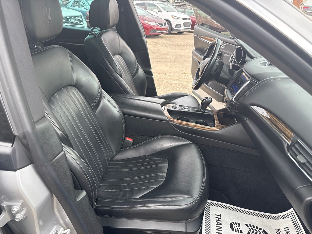 2017 Maserati Levante Image 28