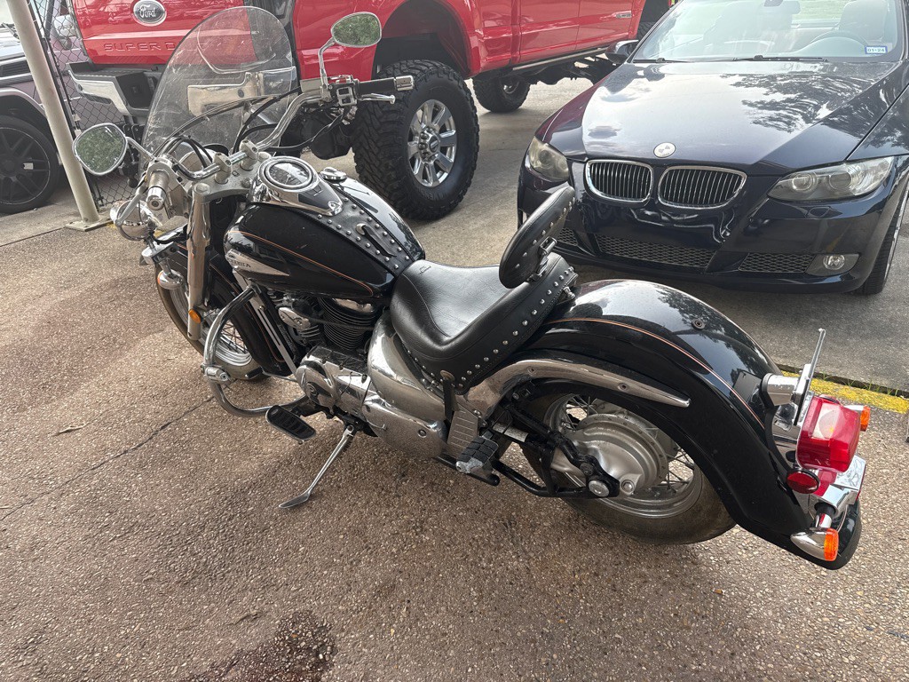 2004 Suzuki Cruiser Image 6
