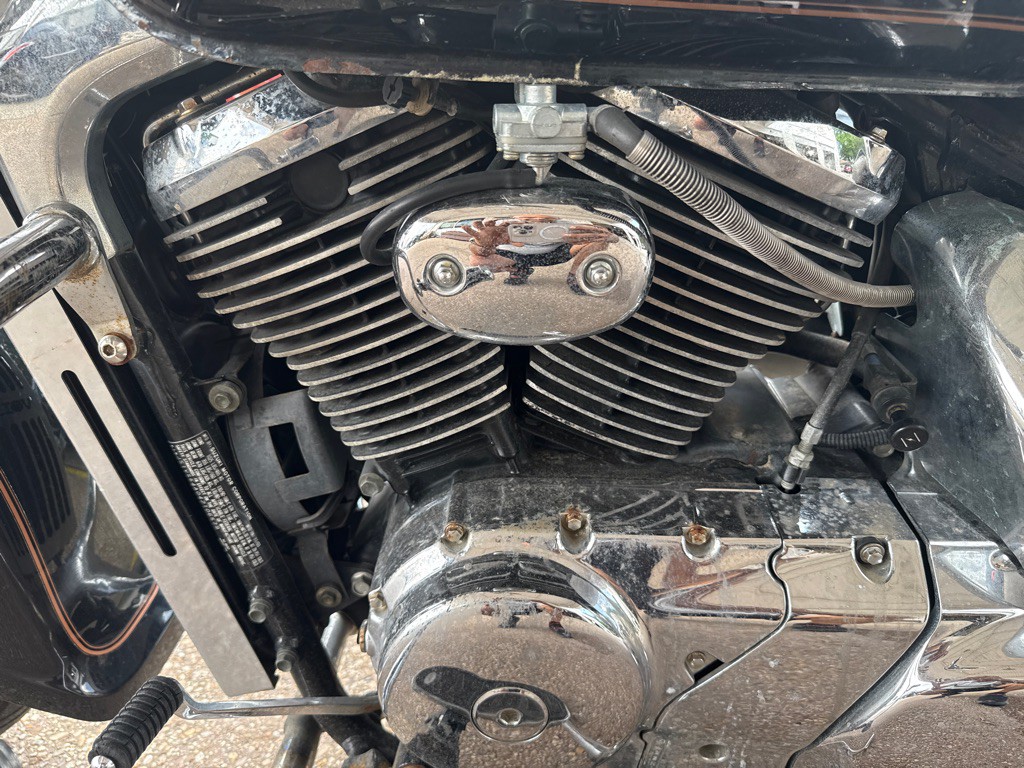 2004 Suzuki Cruiser Image 9