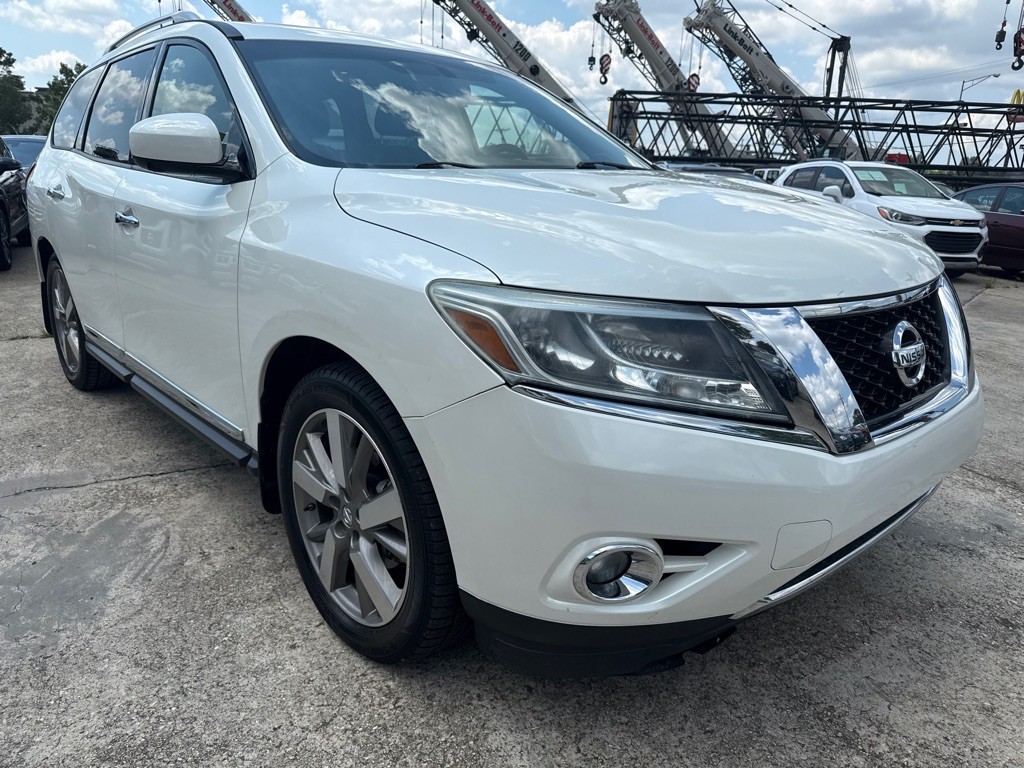 2015 Nissan Pathfinder Image 4