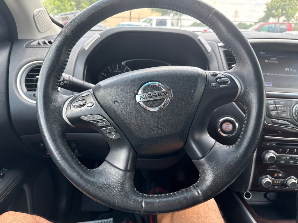 2015 Nissan Pathfinder Image 15