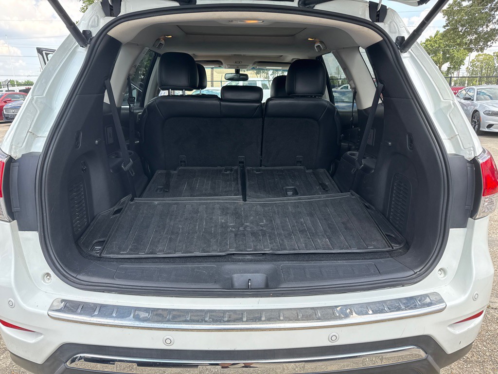 2015 Nissan Pathfinder Image 24