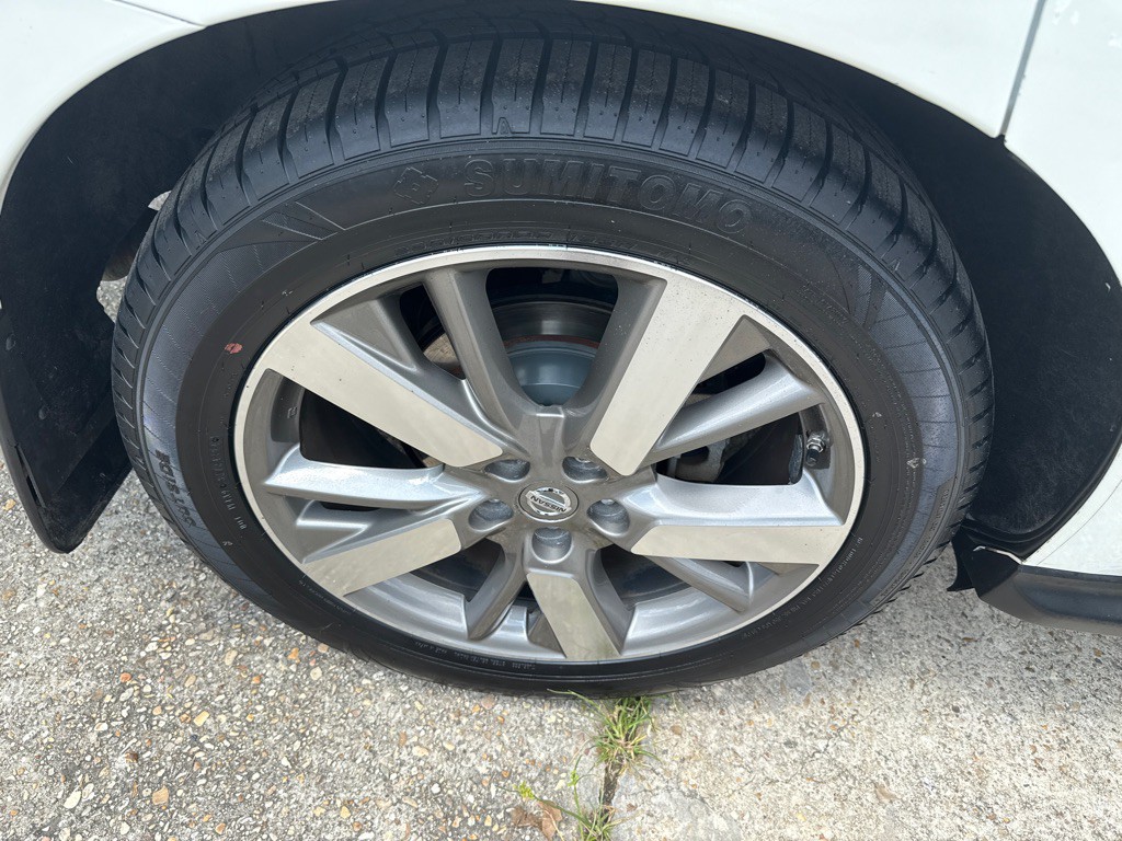 2015 Nissan Pathfinder Image 31