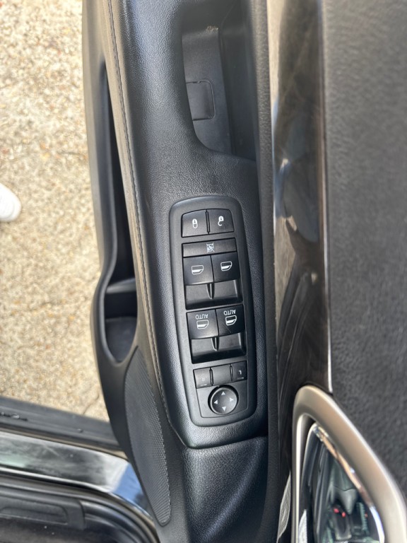 2013 Jeep Grand Cherokee Image 12